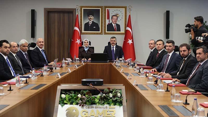 Çiftçi ve Göktaş’tan sosyal yardım performansı toplantısı: İyilik Var da gündemde