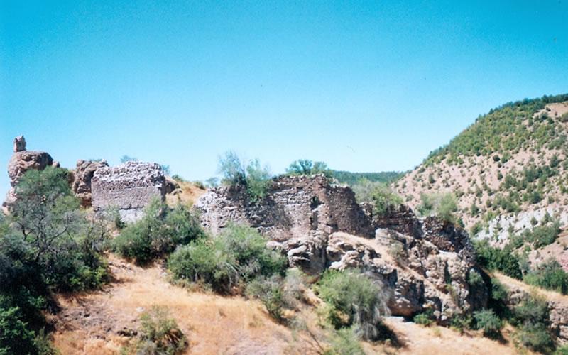 Tarihi Hacıemiroğulları Kalesi turizme hazırlanıyor