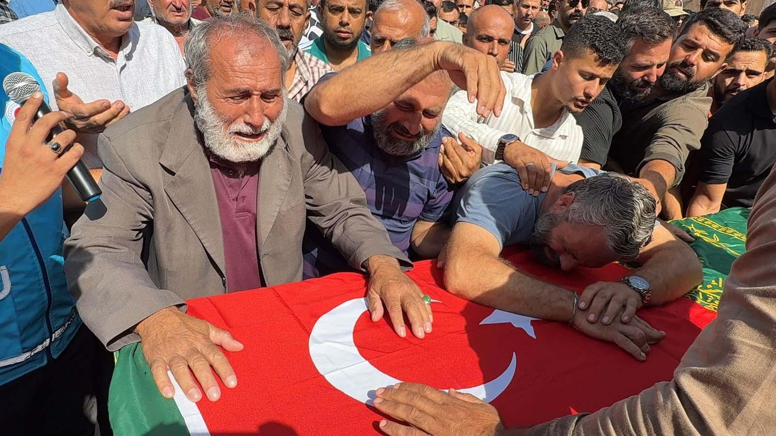 Gemi Kazasında Ölen İki Kardeşten Mustafa Demir de Defnedildi