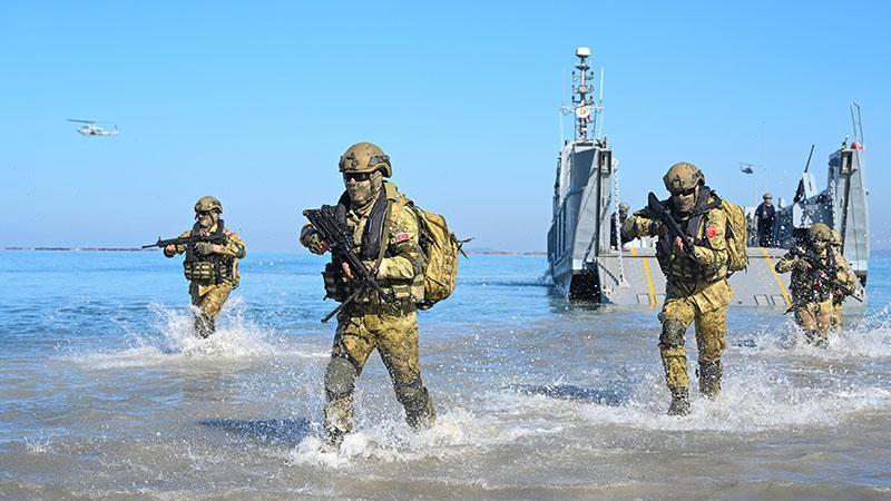 NATO tatbikatında Anadolu Deniz Görev Grubu görevde: TCG Anadolu Arnavutluk açıklarında