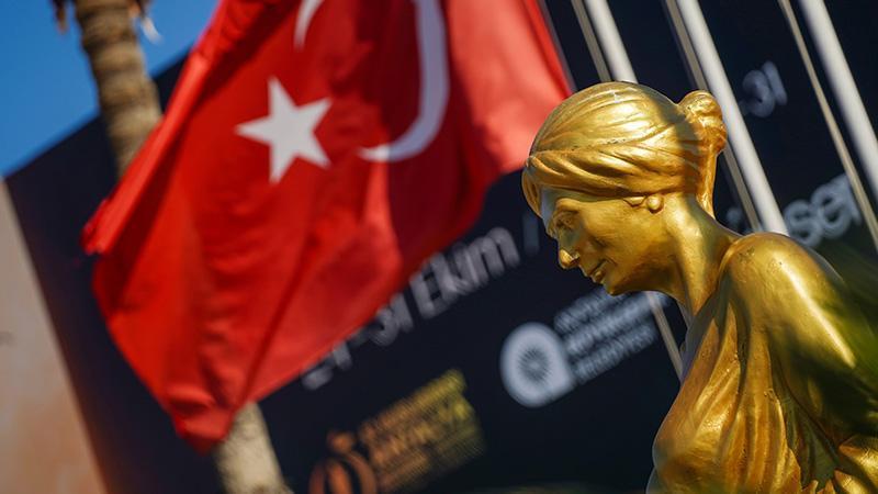 Altın Portakal’da geri sayım başladı: 8 günde 115 film, 11 milyon lira ödül